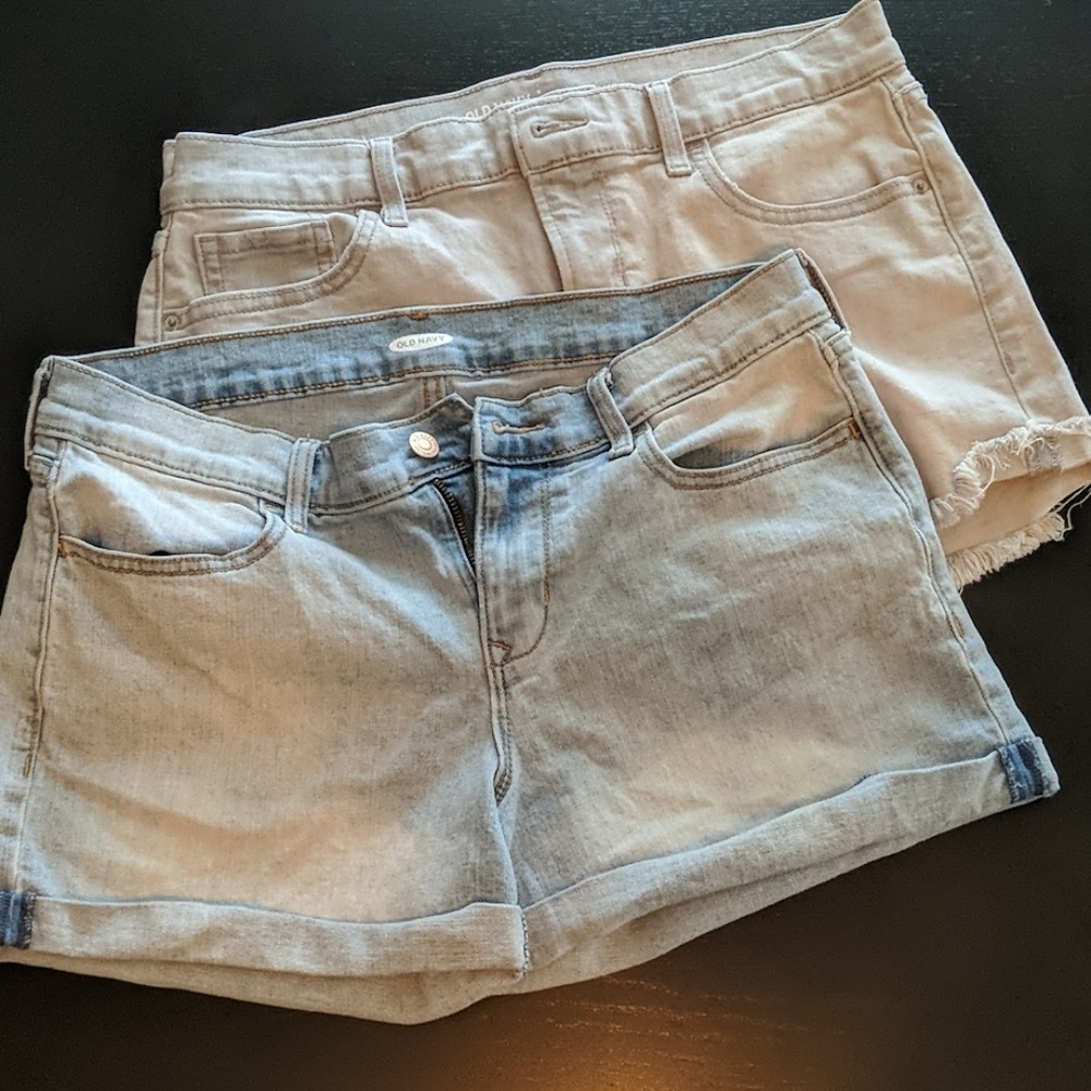 Shorts old Navy one gray denim one blue denim